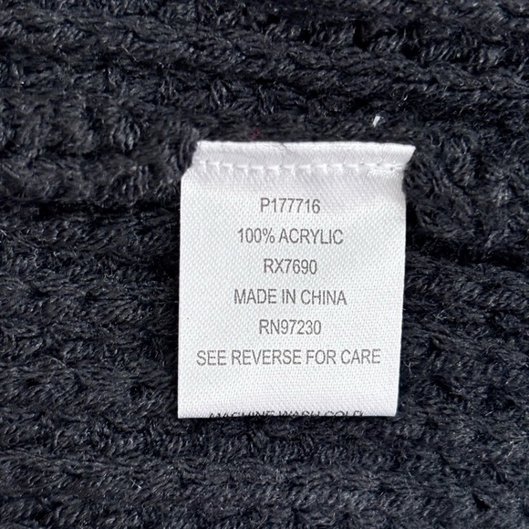 Almost Famous Black and White Open Front Mixed Design Cardigan - Picture 6 of 9